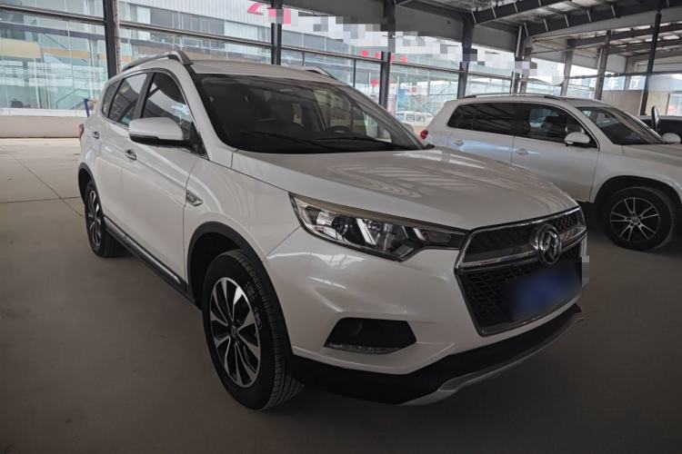 Used Dongfeng Fengdu MX5 2016 1.4T Manual Luxury Edition