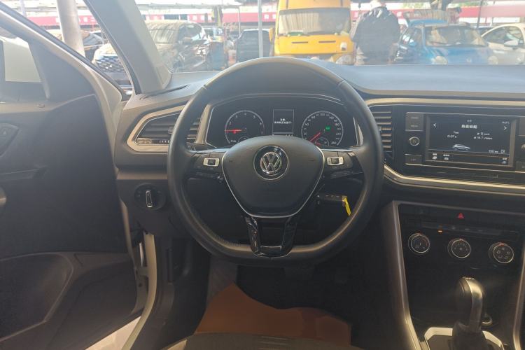 Used Volkswagen T-ROC 2020 230TSI DSG Two-Wheel Drive Advanced Version Steering Wheel