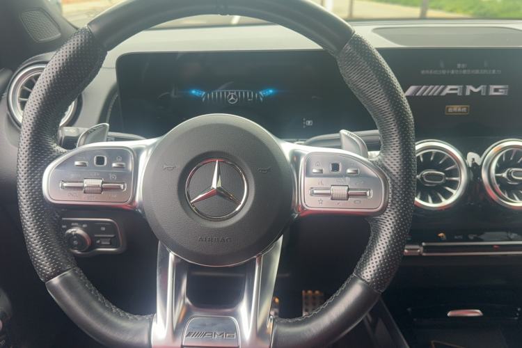Used Mercedes-Benz GLB AMG 2022 AMG GLB 35 4MATIC Interior 3