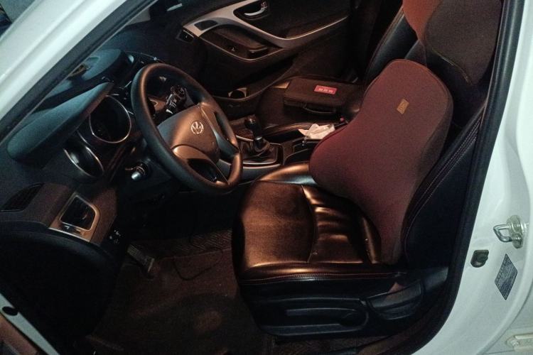 Used Hyundai Elantra (5th Generation / Langdong) 2016 1.6L Manual Luxury Model
