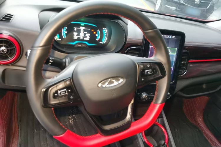 Used Chery Little Ant 2022 Sweet Pink Edition Full Sugar Version Lithium Iron Phosphate 29.2 kWh 30 kW 301 km Steering Wheel