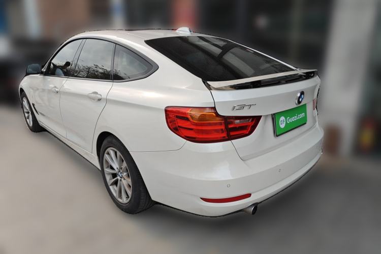 Used BMW 3 Series GT 2016 320i Fashion Model Rear Left 45 Deg