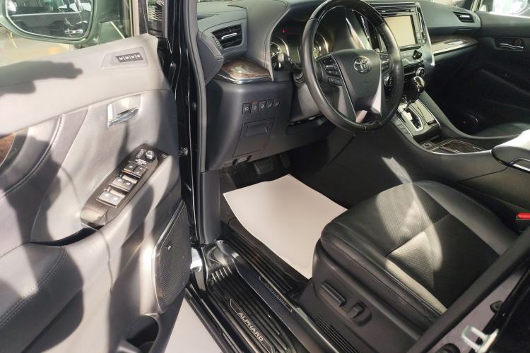 Used Toyota Alphard 2019 Dual-Engine 2.5L Prestige Edition Driver Seat