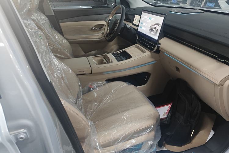 Used JETOUR Shanhai Shanhai L9 2025 1.5TD 2DHT Luxury Edition 6-Seater
