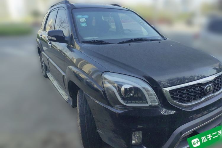 Used Kia Sportage 2013 2.0L Manual Two-Wheel Drive GLS Front Right 45 Deg