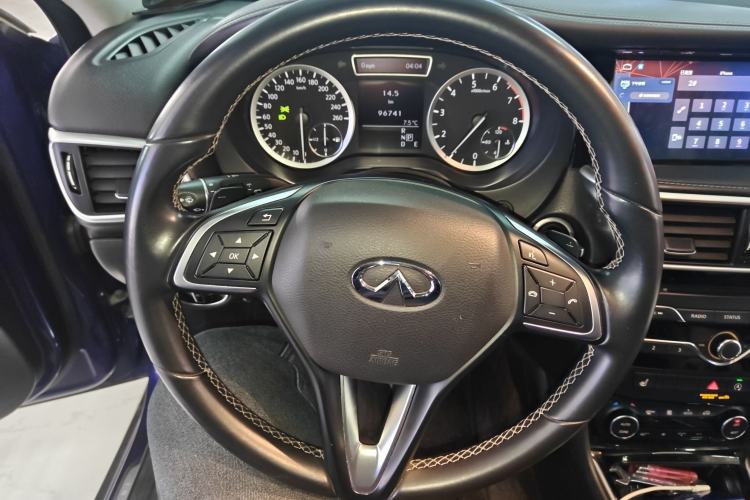 Used Infiniti QX30 2017 1.6T Two-Wheel-Drive Sport Edition