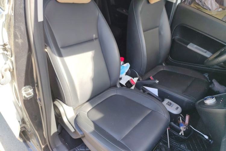 Used ORA Black Cat 2021 351 km Standard Version Right Front Seat