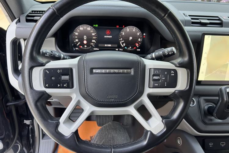 Used Land Rover Defender 2023 Facelift 110 3.0T P400 Dark Edition
