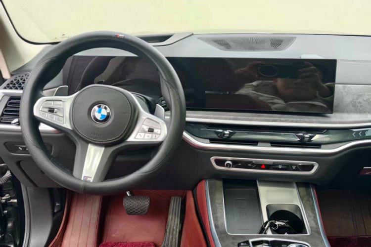 Used BMW X5 2023 xDrive 30Li Luxury M Sport Night Edition Package Interior 3