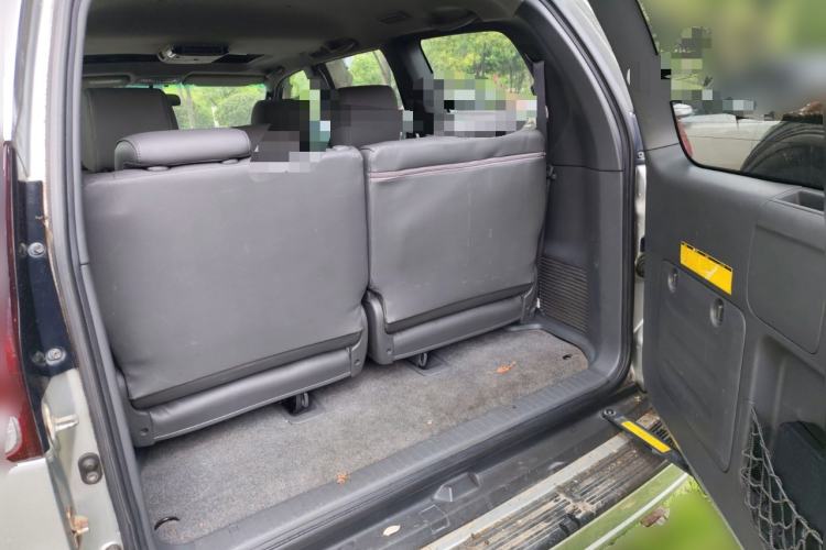 Used Toyota Prado 2005 4.0L Automatic GX Luxury Edition Trunk