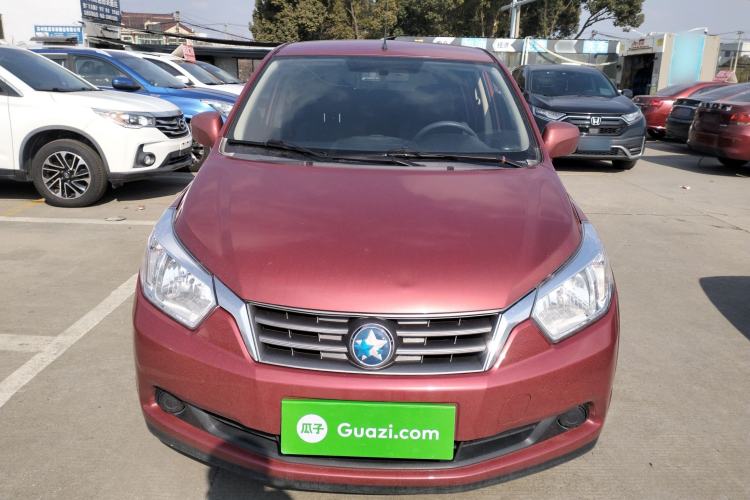 Used Venucia R50 2014 1.6L Automatic Splendid Edition
