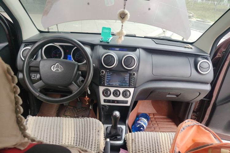 Used CHANGAN KAICHENG Ounuo S 2014 1.5L Base Version Center Console