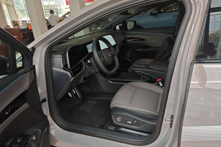 Used Hongqi EH7 2025 640 All-Wheel Drive Smart Selection Edition