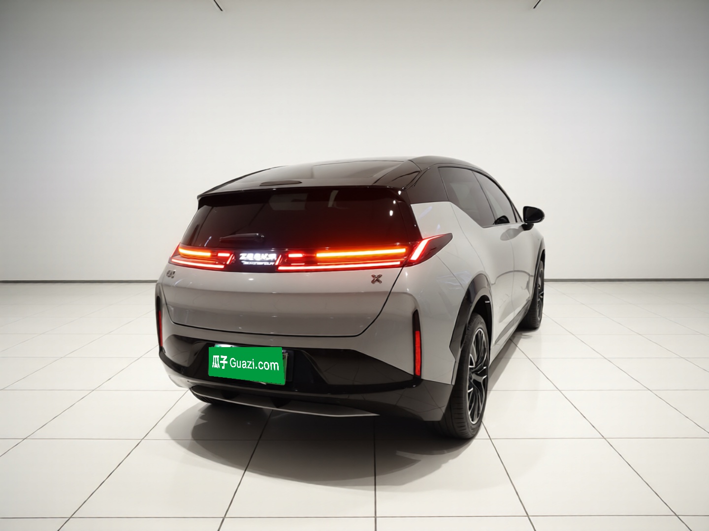 Zeekr X 2023 Four-Wheel Drive YOU Edition 4 Seats — снимка 5