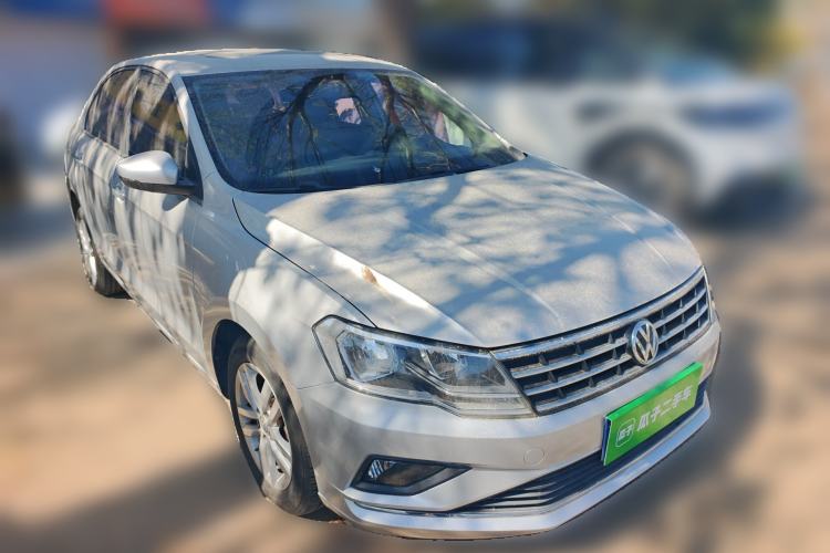 Used Volkswagen Jetta 2017 1.5L Automatic Comfort Model Front Right 45 Deg