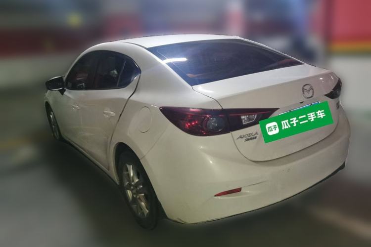 Used Mazda 3 Axela 2016 Sedan 1.5L Manual Luxury Model