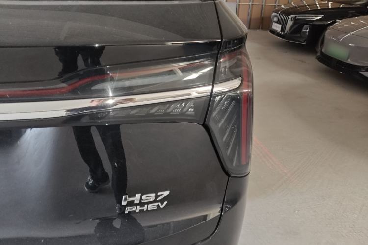 Used Hongqi HS7 PHEV 2024 2.0T PHEV Four-Wheel Drive Flagship Edition 6 Seats