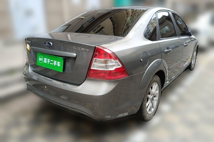 Used Ford Focus 2011 Sedan 1.8L Manual Comfort Model
