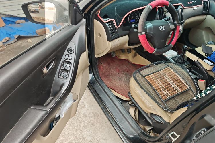 Used Hyundai Celesta 2011 1.6L Manual Comfort Edition