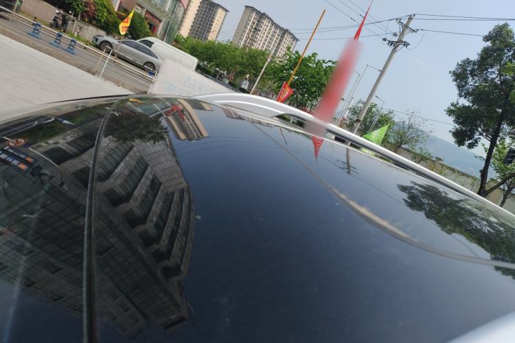 Used Roewe RX8 2018 30T Smart Connectivity Two-Wheel Drive Flagship Edition Roof