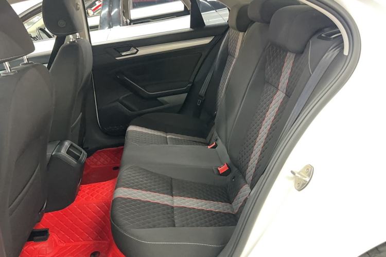 Used Volkswagen Lamando 2019 230TSI DSG Fashion Edition China VI