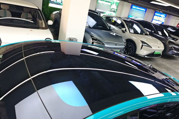 Used Xiaomi Auto SU7 2024 Rear-Drive Long-Range Intelligent Driving Version Roof