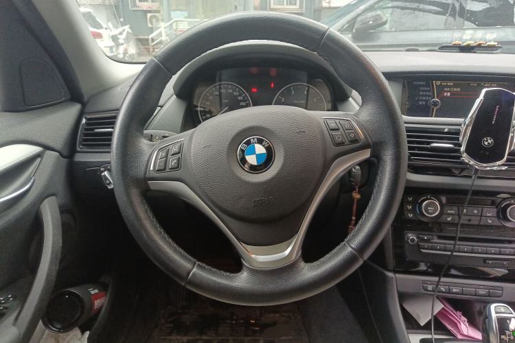 Used BMW X1 2014 sDrive18i Leading Model
