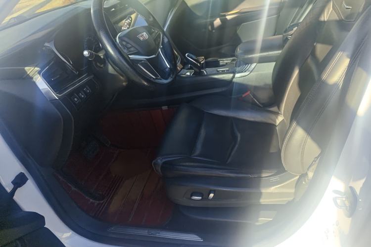 Used Cadillac XT5 2018 25T Luxury Model
