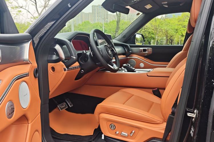 Used Tank 700 New Energy 2024 Hi4-T Extreme Edition Interior 2