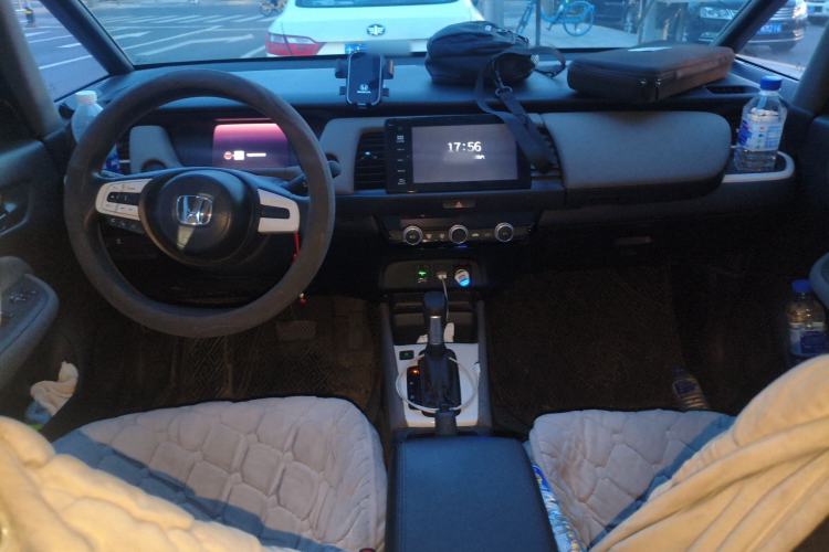 Used Honda LIFE 2021 1.5L CVT CRO-S Fun Edition Center Console