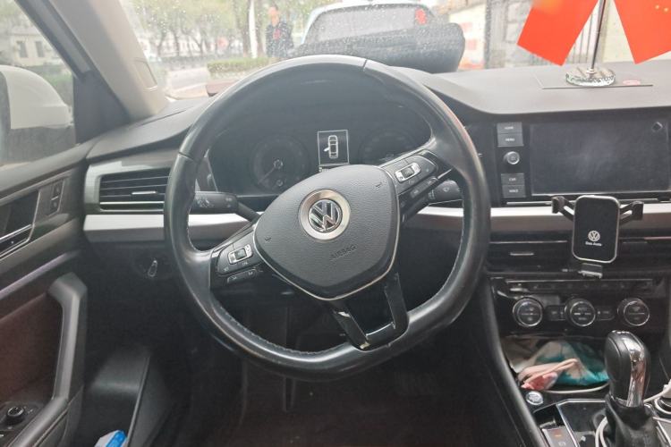 Used Volkswagen Lavida 2019 280TSI DSG Luxury Edition China VI Standard Steering Wheel