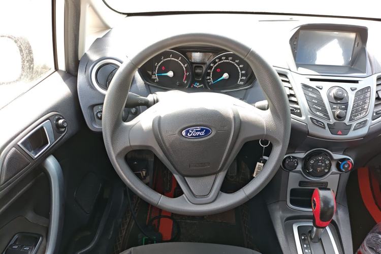 Used Ford Fiesta 2013 Hatchback 1.5L Automatic Fashion Edition Steering Wheel