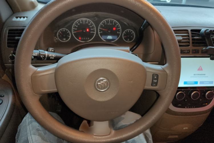 Used Buick GL8 2014 2.4L Classic Edition
