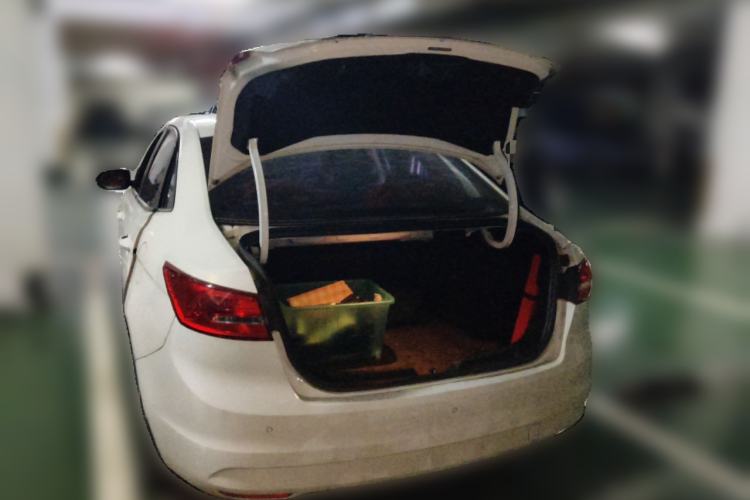 Used Ford Escort 2015 1.5L Automatic Fashion Model Trunk