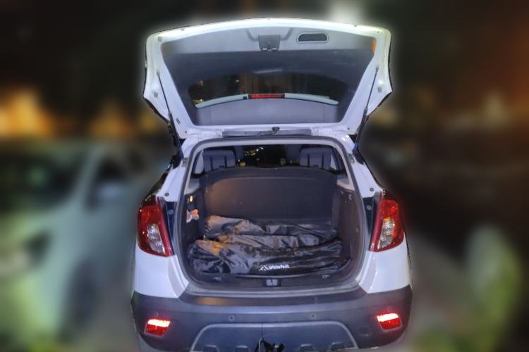 Used Buick Encore 2015 1.4T Automatic Two-Wheel Drive Urban Elite Version
