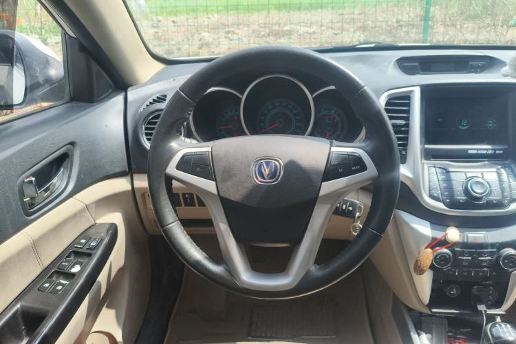 Used CHANGAN Eado 2013 1.6L Manual Luxury Model China V Standard Steering Wheel