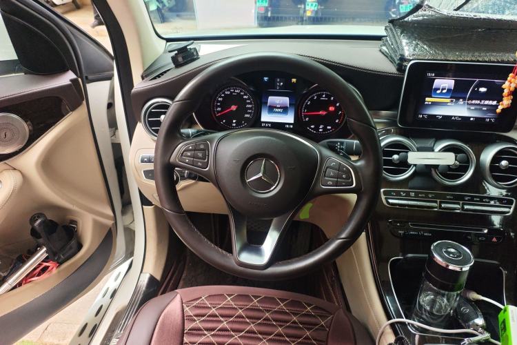 Used Mercedes-Benz GLC 2017 GLC 260 4MATIC Luxury Model
