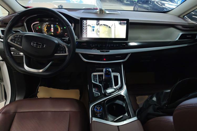 Used Geely Auto Jiajie New Energy 2022 1.5TD PHEV Platinum Comfort Edition Center Console