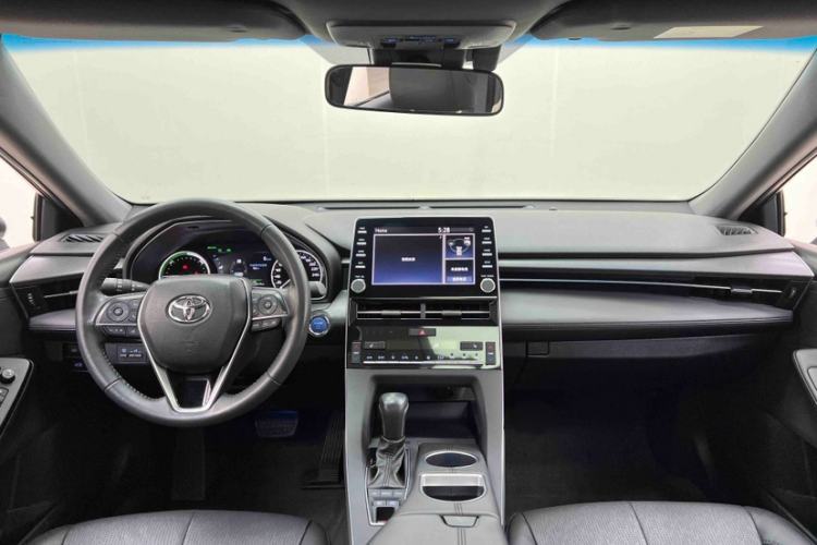 Used Toyota Avalon 2019 Dual-Engine 2.5L XLE Prestige Version China VI Standard
