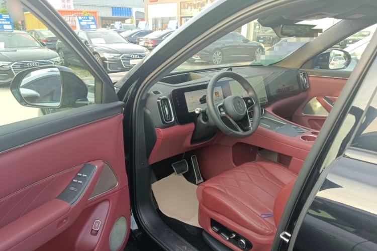 Used Hima AITO M8 2025 Extended-Range Ultra Version 53.4 kWh 5-Seater Edition Driver Seat