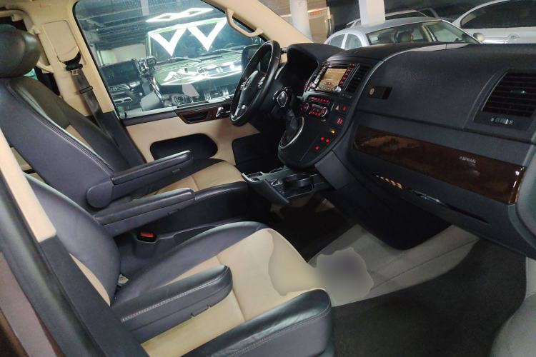 Used Volkswagen Multivan 2014 2.0 TSI Four-Wheel-Drive Executive Edition
