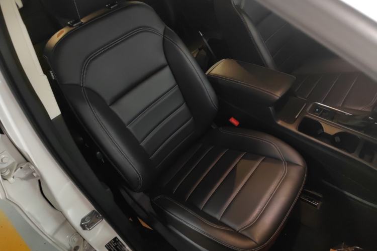 Used Ford Kuga 2019 EcoBoost 180 Two-Wheel-Drive Platinum Edition China VI Standard