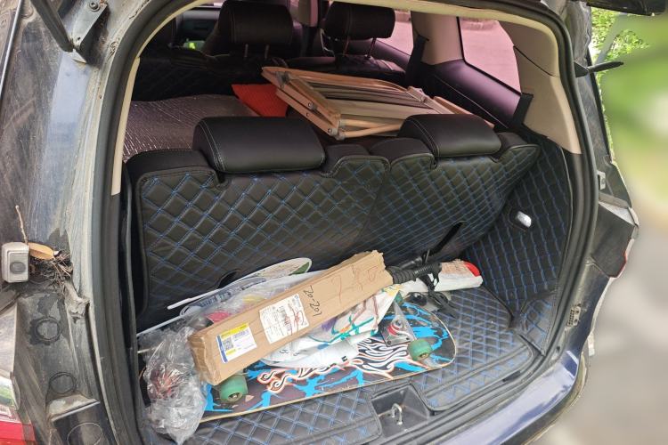 Used BYD Song MAX 2017 1.5T Automatic Smart Connect Elite 7-Seater Trunk