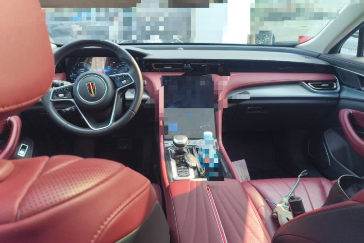 Used Hongqi H5 2024 2.0T Automatic Smart Connect Flagship Edition Center Console