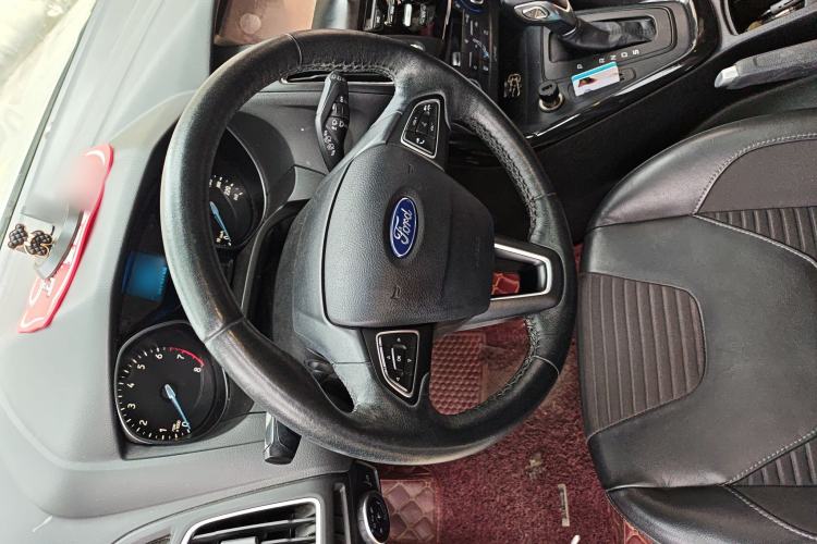 Used Ford Focus 2015 Hatchback 1.6L Automatic Fashion Edition