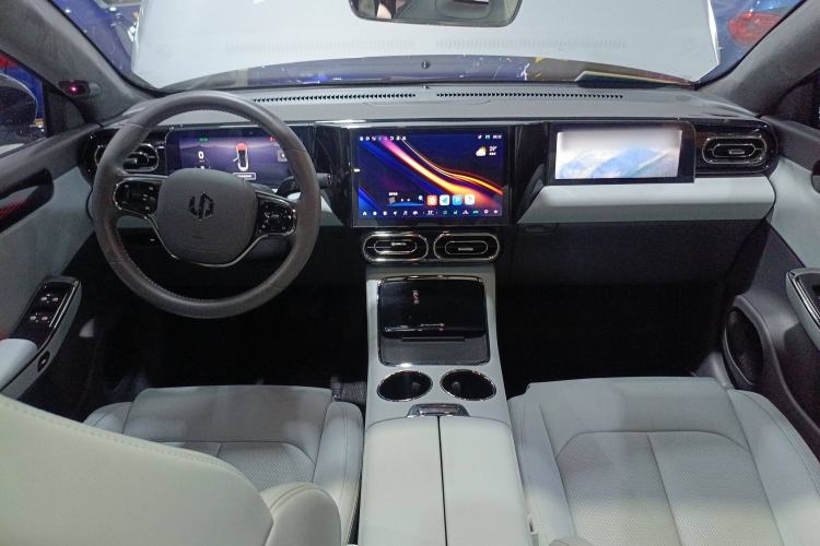 Used Leapmotor C01 2023 630 All-Wheel-Drive Performance Version
