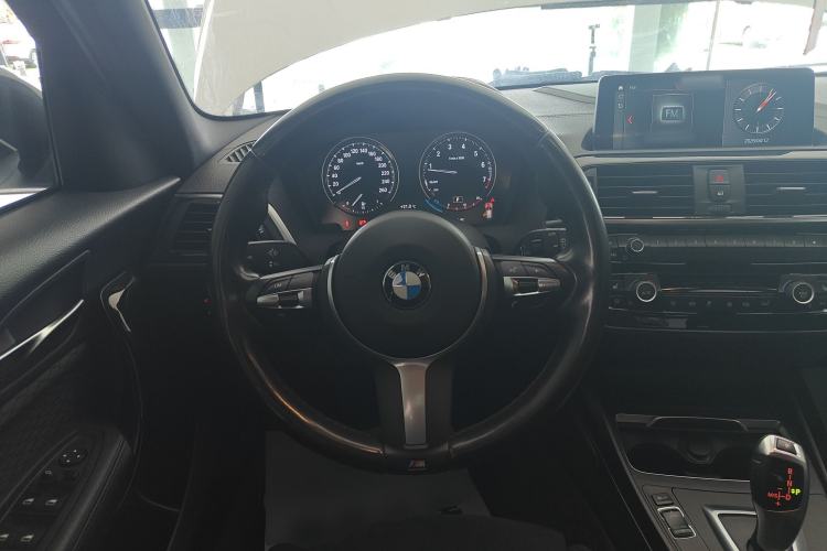 Used BMW 1 Series 2018 120i M Sport Package Steering Wheel
