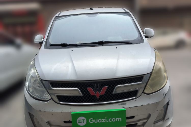 Used Wuling Rongguang V 2018 1.5L Standard Version
