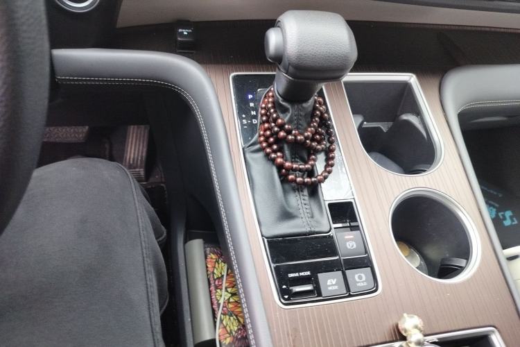 Used Toyota Granvia 2024 2.5L Hybrid Comfort Edition