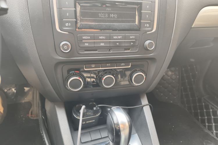 Used Volkswagen Sagitar 2014 Revised Version 1.6L Automatic Comfort Edition
